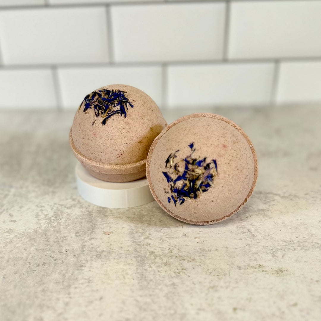 White Tea & Ginger Bath Bomb – Goose Ridge Soaps, LLC